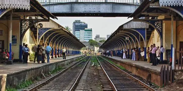 Slave Island Railway Station